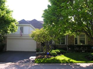 1 Medinah Ct, Lake In The Hills, IL 60156