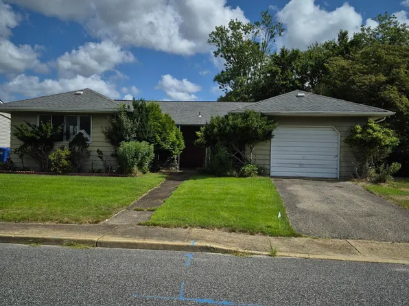 62 Barbados Drive S, Toms River, NJ 08757