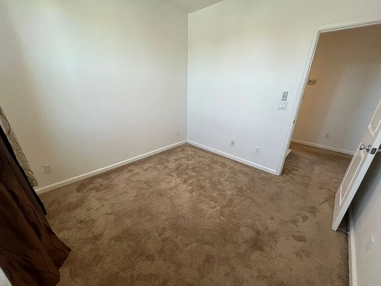 1141 Rock Ave — Photo 23