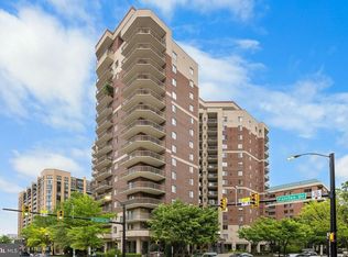901 N Monroe St APT 409, Arlington, VA 22201