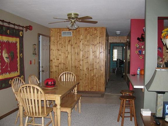 2nd image of 1522 Grandview Ct