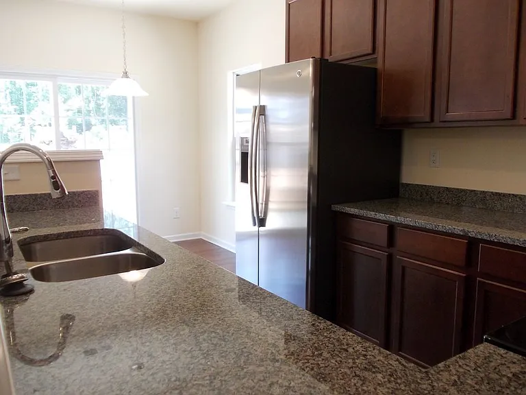 4602 Quinton Ln — Photo 12