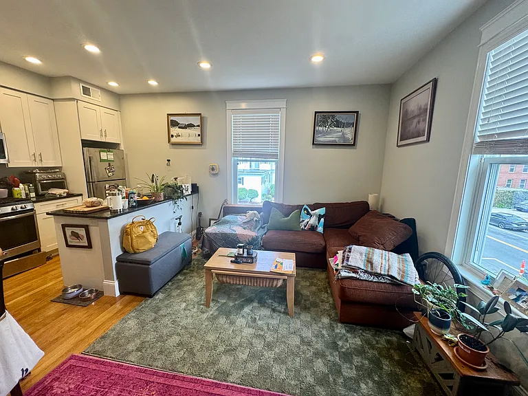 405 S Huntington Ave #2R — Photo 36