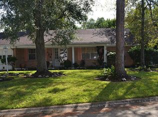 115 Winding Rd, Friendswood, TX 77546