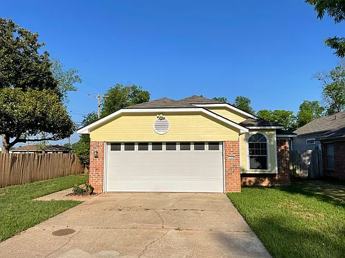 1336 Pecan Sq Photo 1 1336 Pecan Sq Photo 1