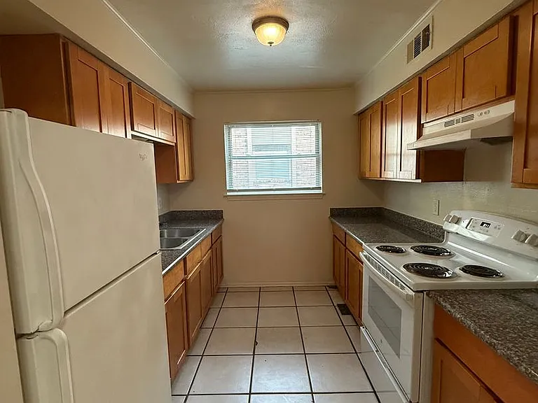 8717 Granite Dr — Photo 5