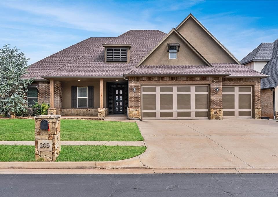 1st image of 205 NW 152nd St