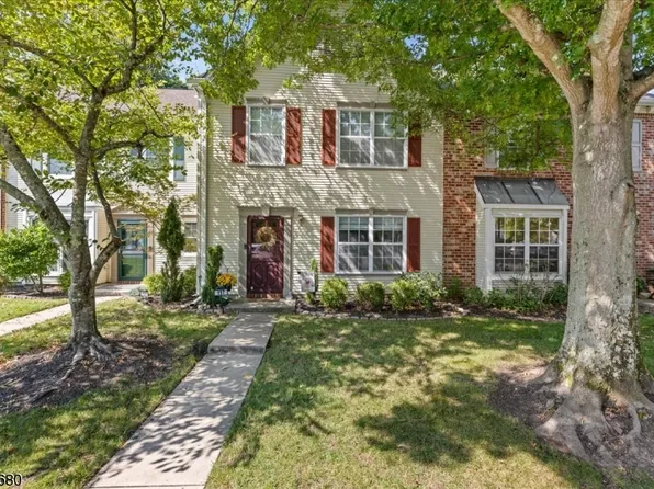 157 Lindsey Ct, Franklin Twp., NJ 08823