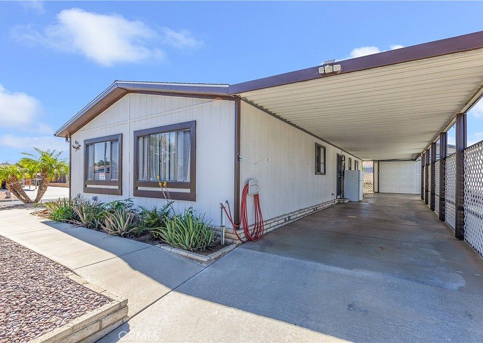 1st image of 602 Roadrunner Way