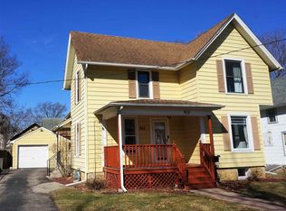 913 Fremont St, Belvidere, IL 61008