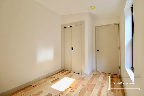 Rented by Grand & Co. | media 12