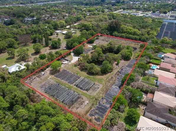 1025 SE Ponderosa Rd, Stuart, FL 34997