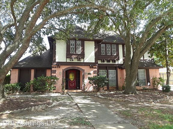 3rd image of 7703 Braesridge Ct
