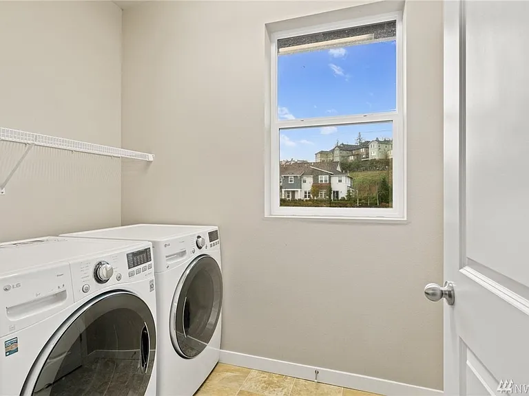 1209 NE Hickory Ln — Photo 14