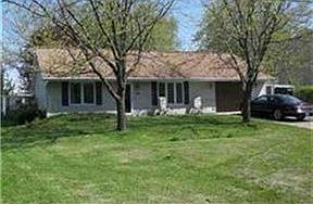 1st image of 2831 W Farrelly Ave