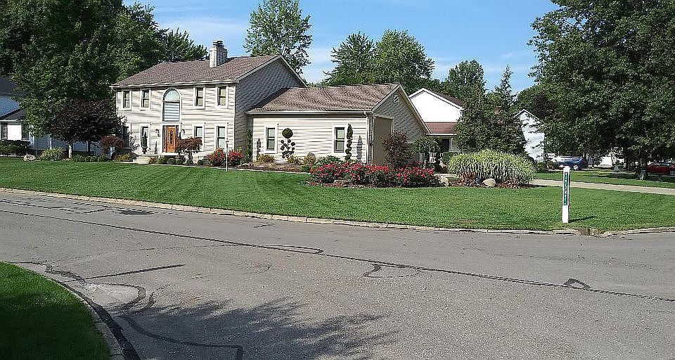 100 Vine Tree Place