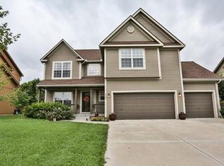 2705 SW Golden Eagle Rd, Lees Summit, MO 64082