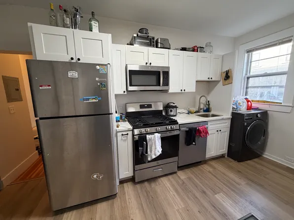 361 Washington St APT 1L, Cambridge, MA 02139