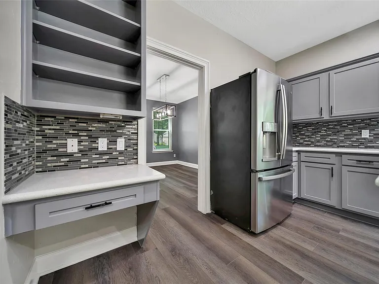 11 Windledge Pl — Photo 11