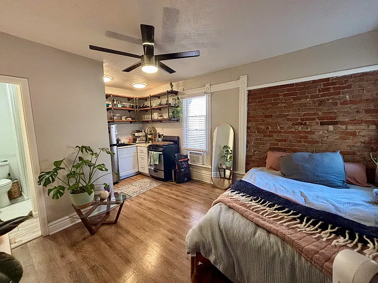 1453 N Williams St #8 — Photo 7