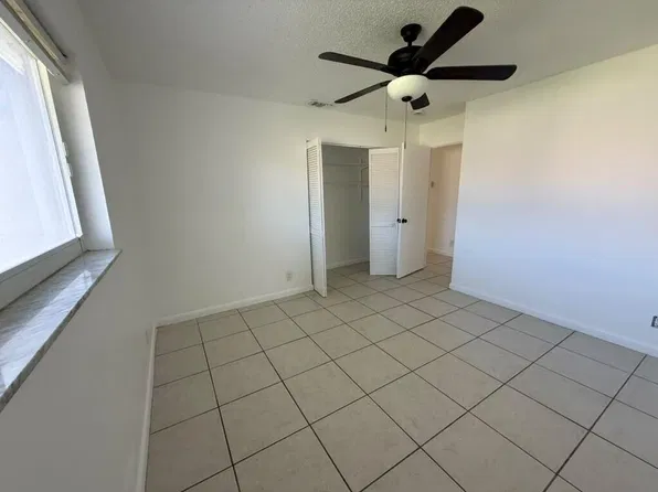 4712 Myla Ln, West Palm Beach, FL 33417