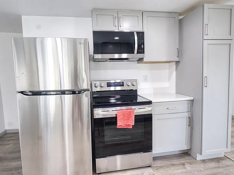 3494 Ludlow Ave — Photo 9