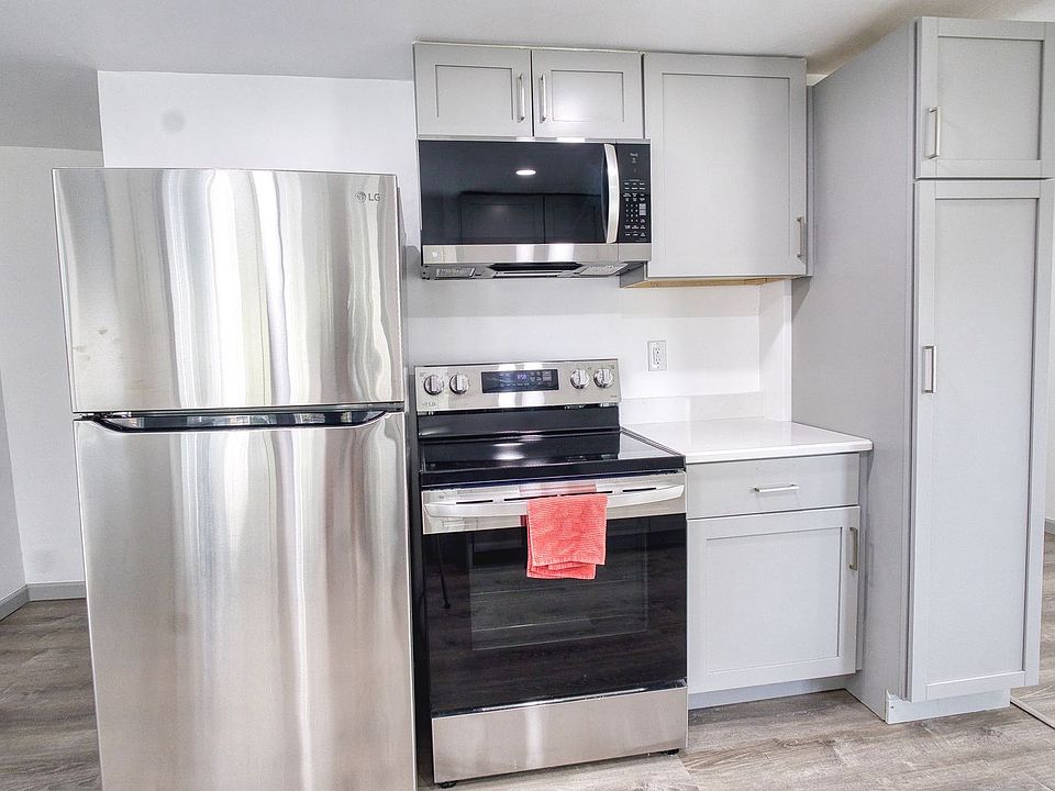 1st image of 3494 Ludlow Ave