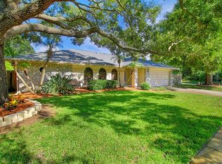 12201 92nd St, Largo, FL 33773