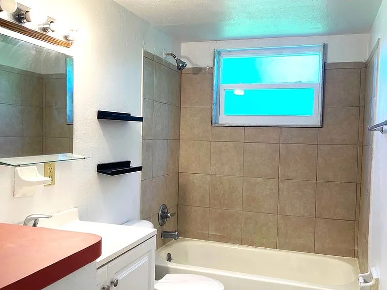 731 Michigan Ct #2 — Photo 13
