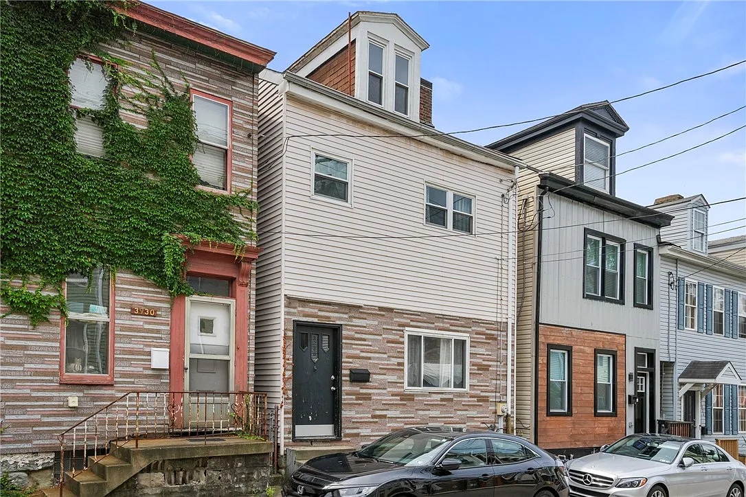 3928 Howley St photo 1