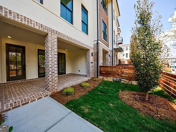 2nd image of 107 Iveybrooke Ln