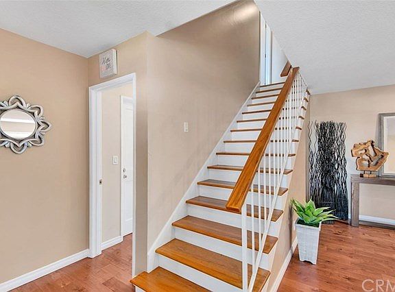 3rd image of 5072 Dartmouth Ave