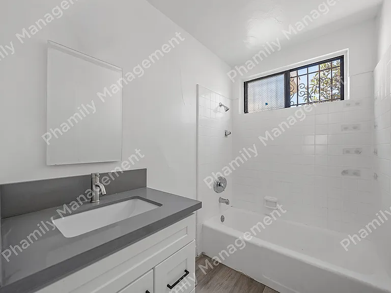 1015 Doyle Pl #4 — Photo 12