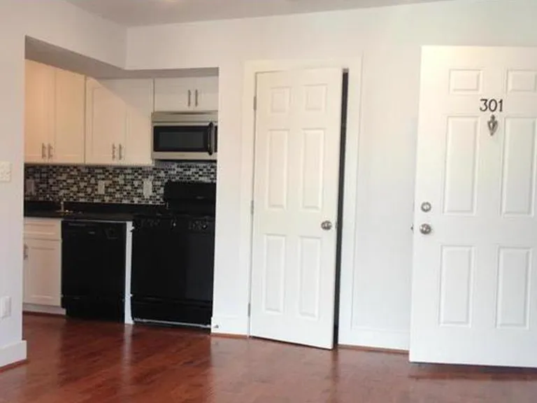 2847 Gainesville St SE — Photo 16