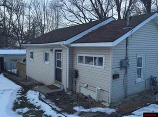 1026 N 7th St, Mankato, MN 56001