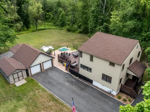 62 Two Bridges Rd, Lincoln Park Boro, NJ 07035