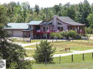 18919 Reno Rd, Copemish, MI 49625