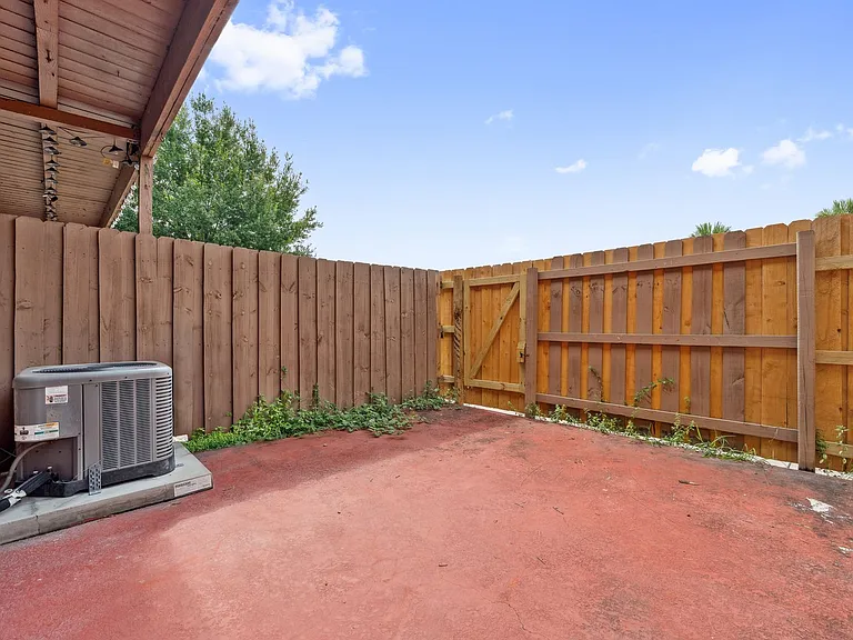 316 Georgetown Dr — Photo 11