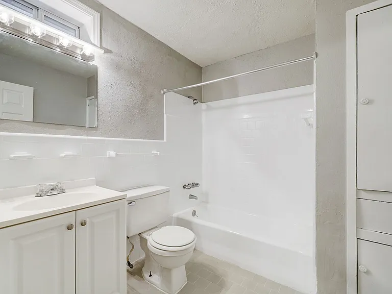 2202 Park Street — Photo 19