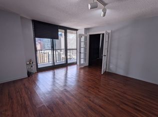 10 E Ontario St APT 2201, Chicago, IL 60611
