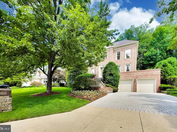 8011 Summer Mill Ct, Bethesda, MD 20817