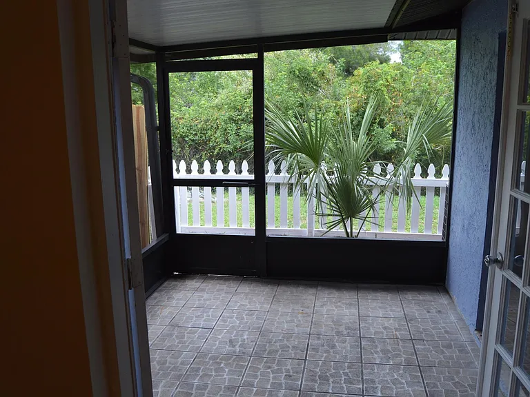2124 Oak Chace Ct — Photo 13