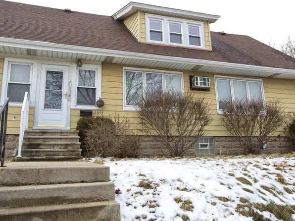 2053 South 91st STREET, West Allis, WI 53227