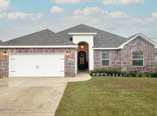 3005 Rue Dominique Dr, Diberville, MS 39540