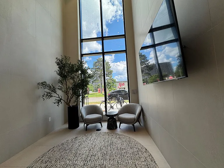 8188 Yonge St #431 — Photo 4