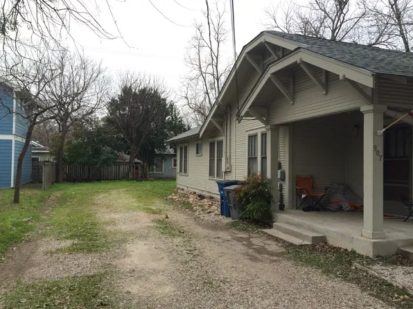 907 E 39th St, Austin, TX 78751