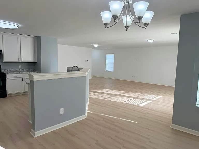 2500 First Hill Cir SW — Photo 7