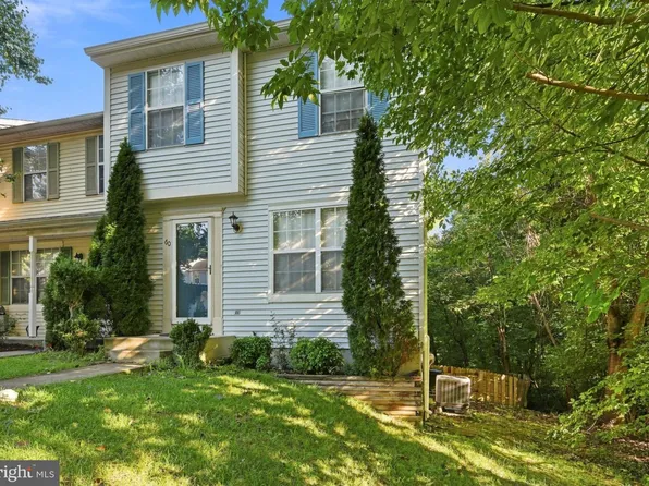 60 Hardwood Dr, Baltimore, MD 21237