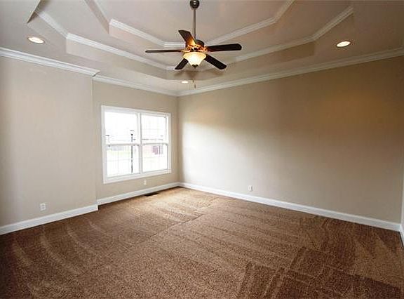 5th image of 137 Summer Terrace Ln