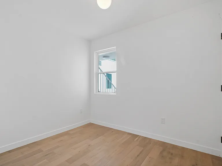 8443 Clinton St #6 — Photo 6